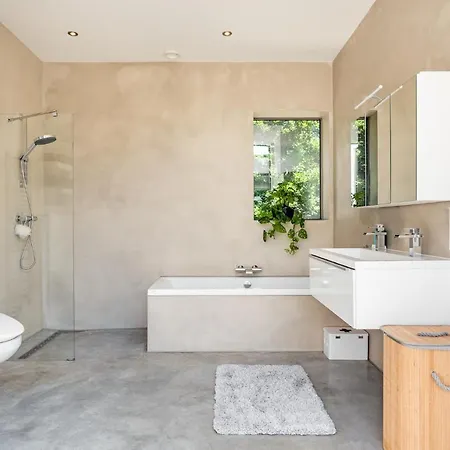 ヴィラ Delphia ベルゲン